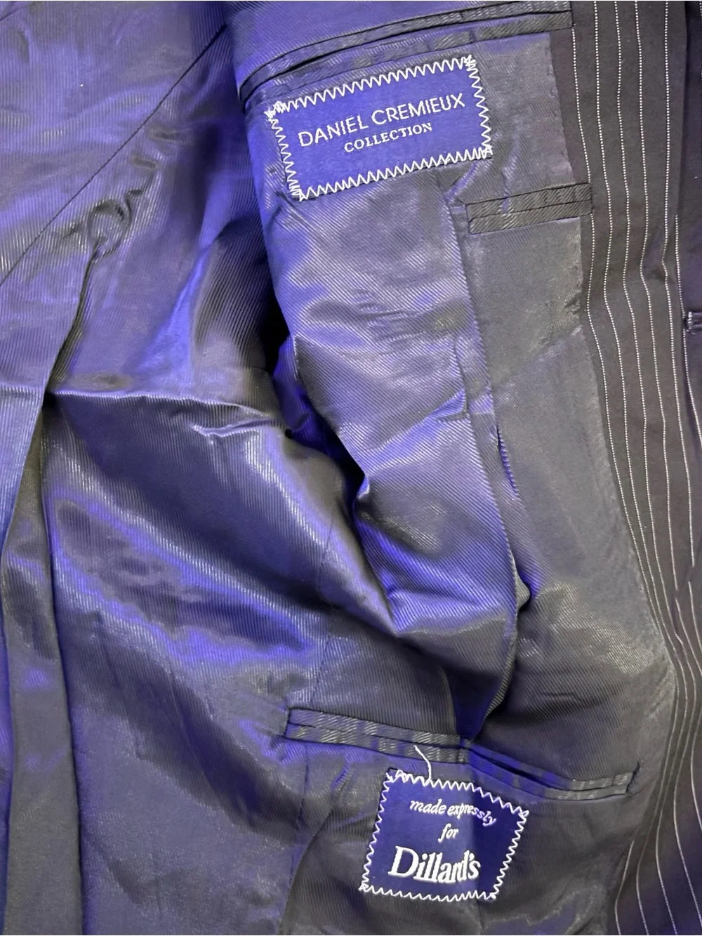 Daniel Cremieux blazer about